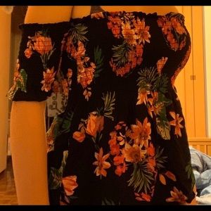 Cute floral top